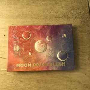 Lunar beauty moon prism blush palette